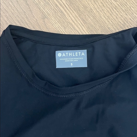 NWT | Athleta shirred Lycra rashguard | black | small - Picture 5 of 5